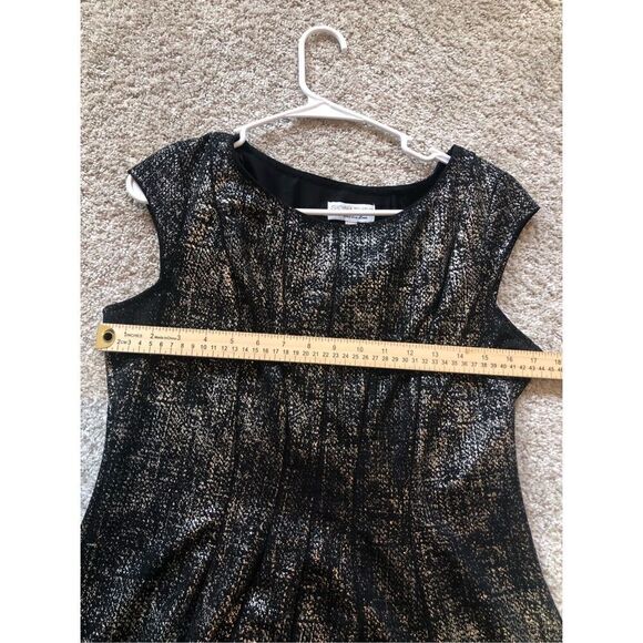 Signature by Robbie Bee Women’s Black and Gold Dress Size PL - Picture 6 of 7